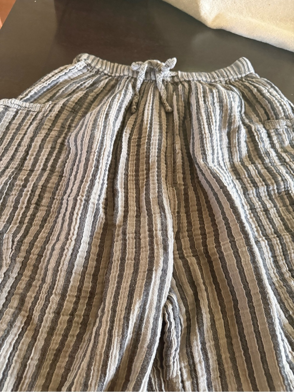 Free People Quinn Pants. 2 pairs ivory and charcoal combo XS - Picture 6 of 8